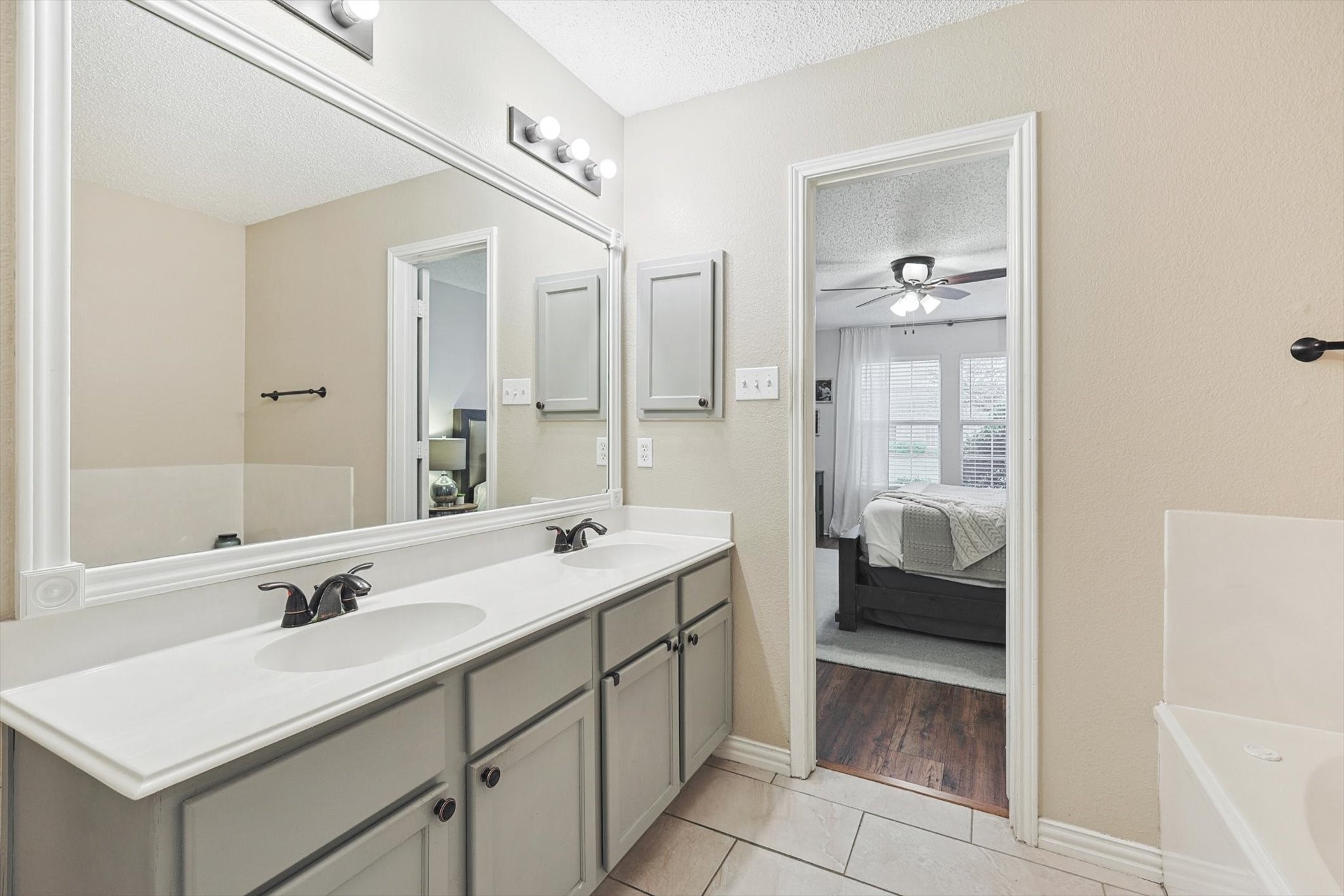 1016 Ridgetop Drive Justin TX 76247