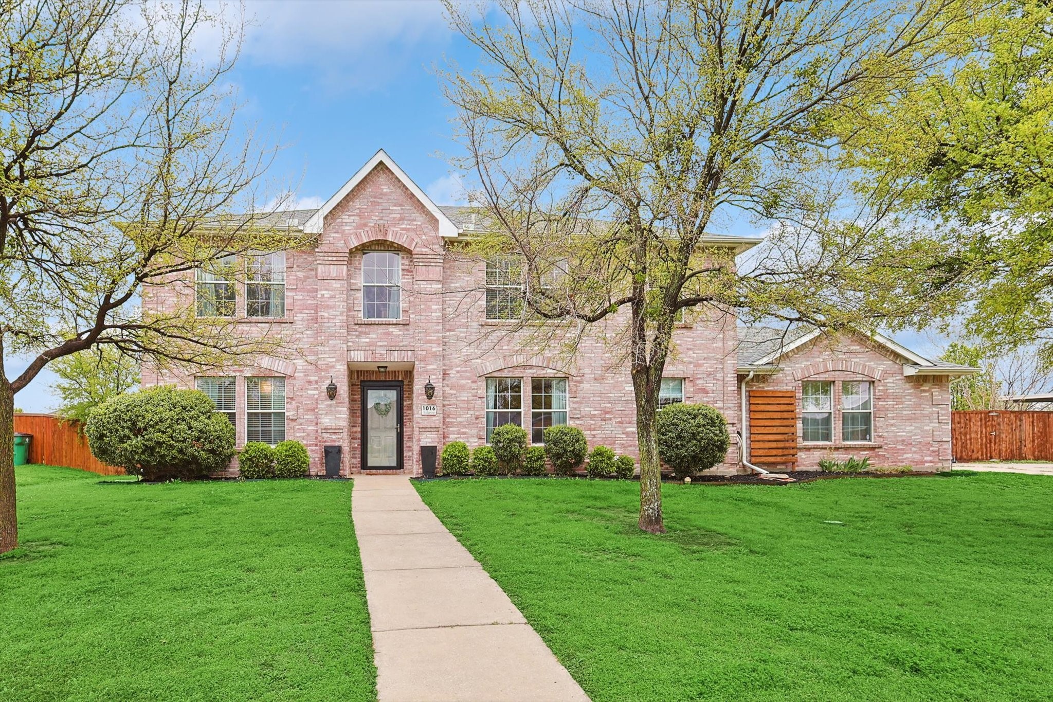 1016 Ridgetop Drive Justin TX 76247