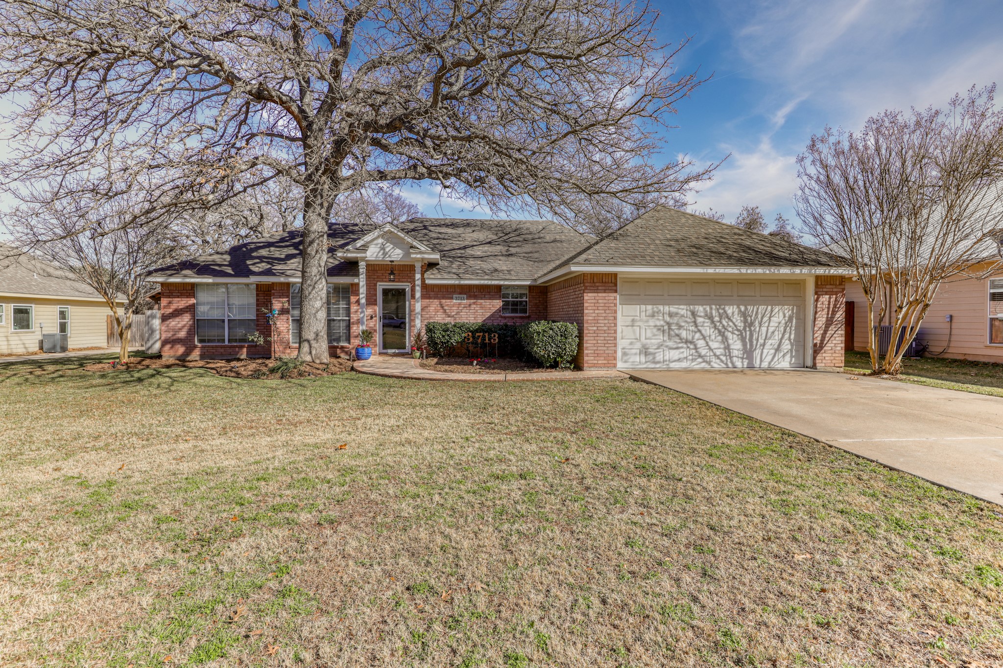 3713 Winding Way Granbury TX 76049