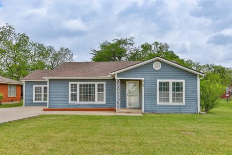 105 4th Street Whitesboro TX 76273