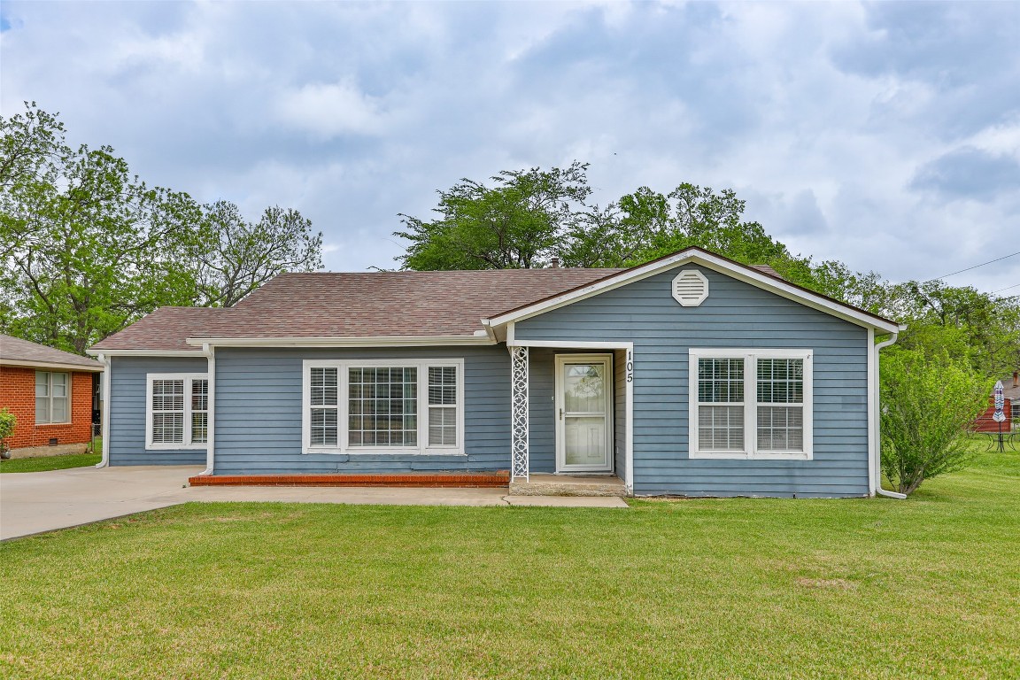 105 4th Street Whitesboro TX 76273