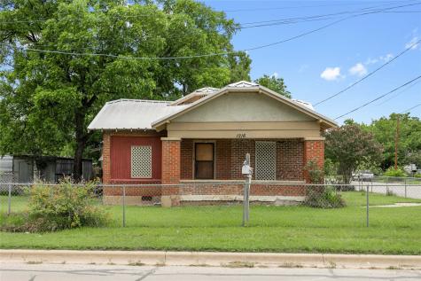 1216 3rd Street Brownwood TX 76801