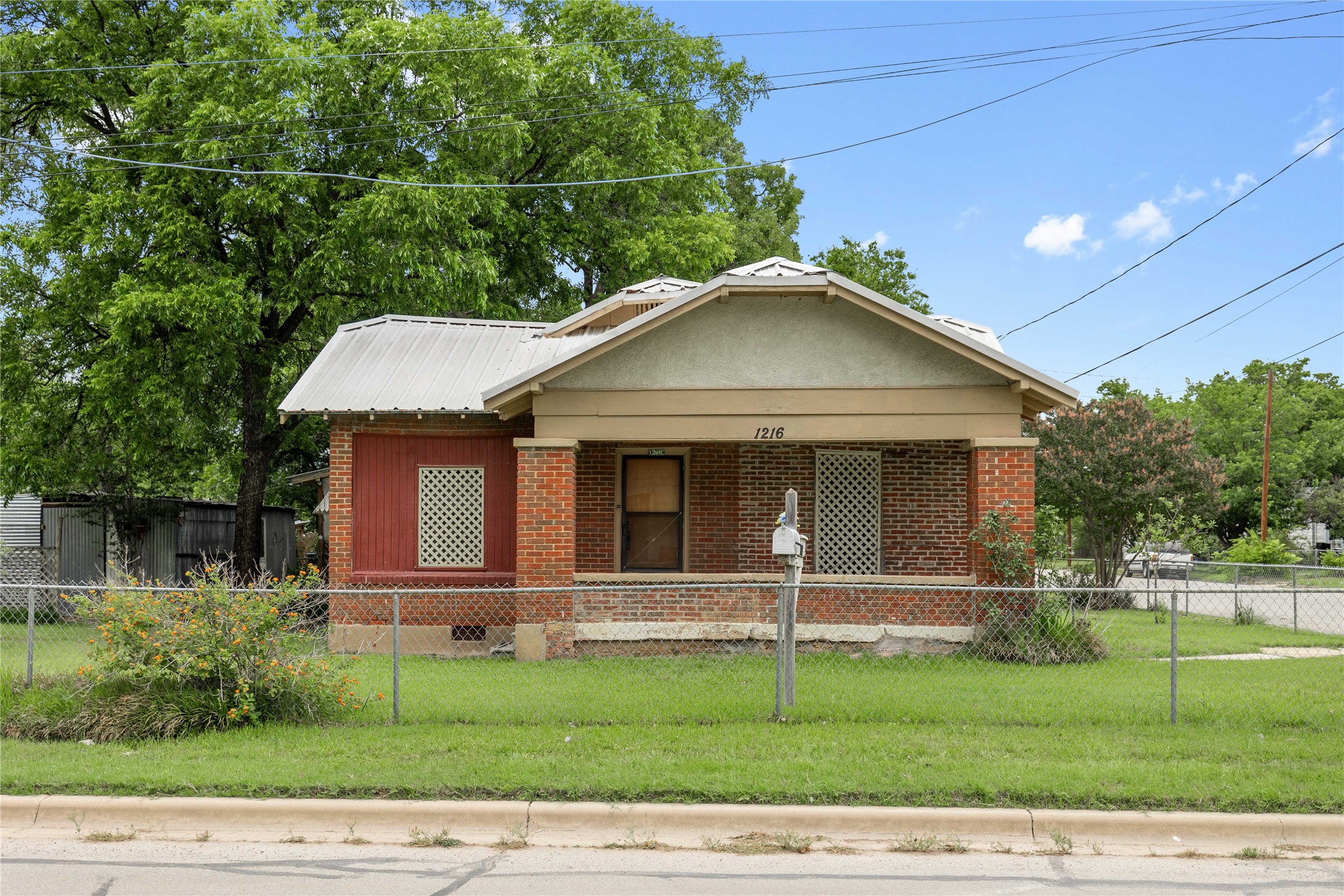 1216 3rd Street Brownwood TX 76801