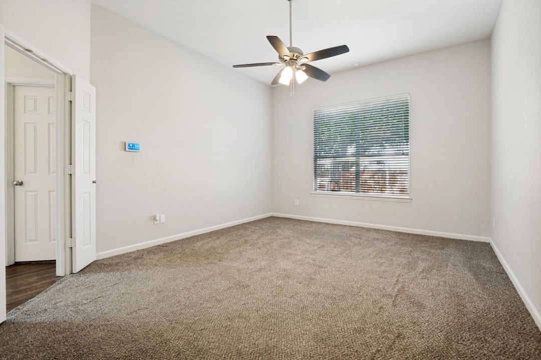 5240 Lake Grove Drive Grand Prairie TX 75052
