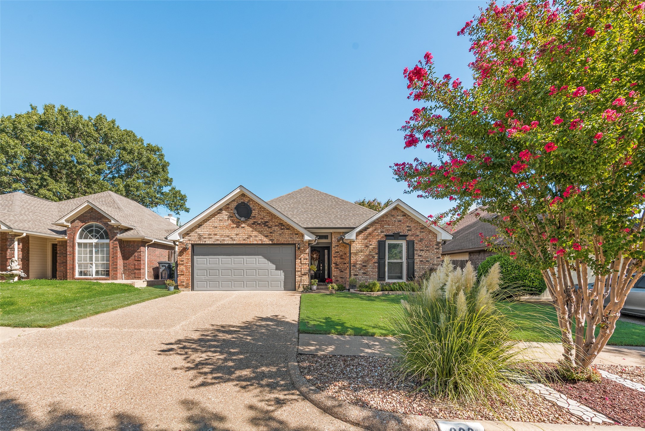 933 Freshwood Court Arlington TX 76017