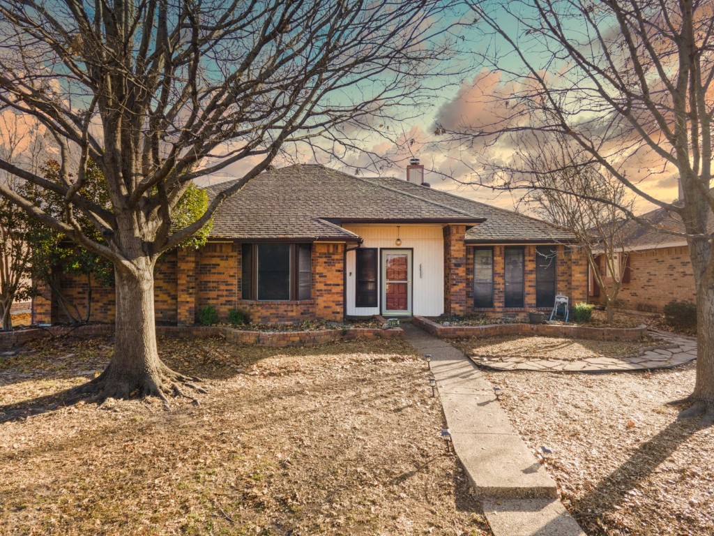 6110 Waterway Drive Garland TX 75043
