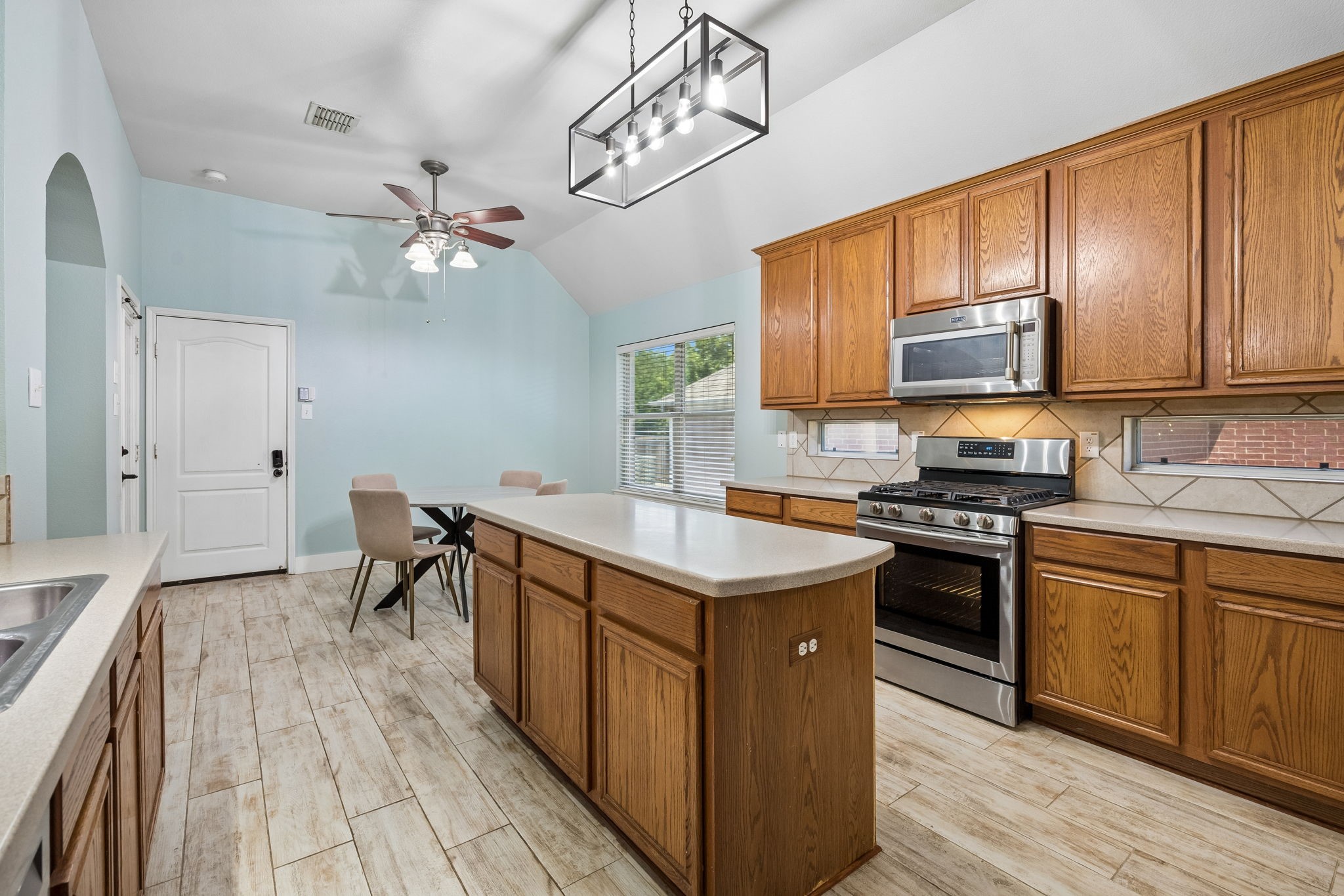 1305 Stanford Drive Rockwall TX 75087