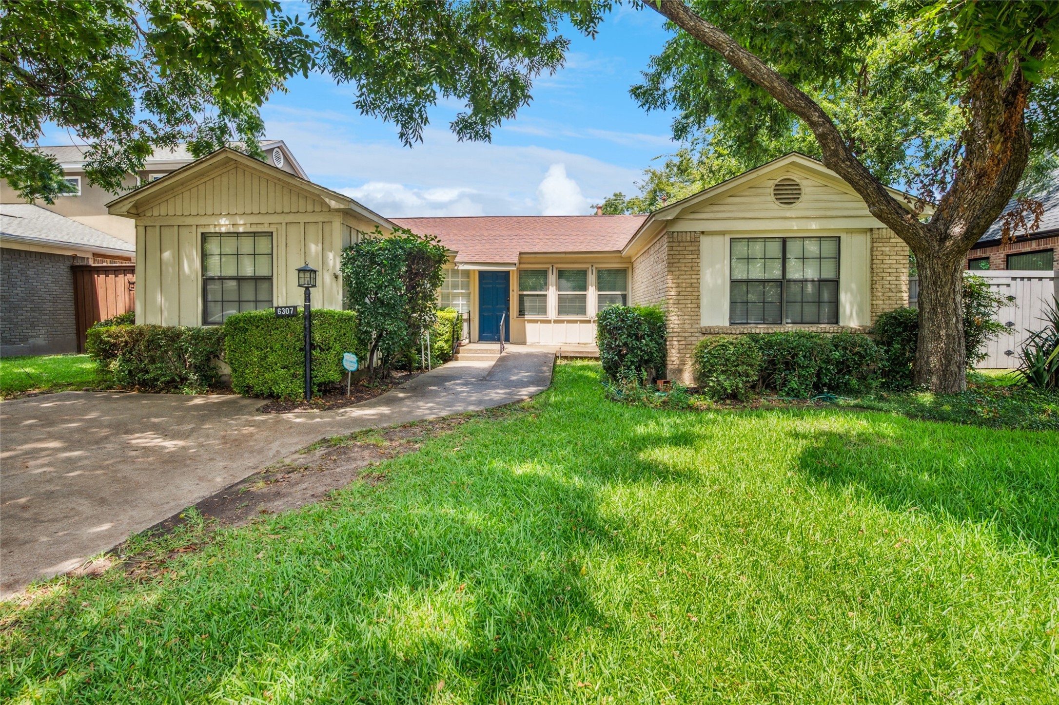 6307 Martel Avenue Dallas TX 75214
