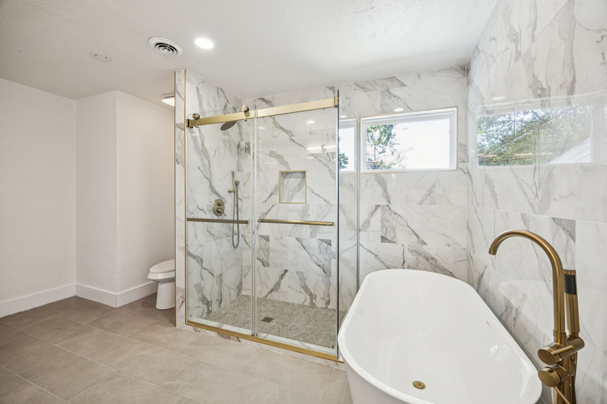 12226 Hoblitzelle Drive Dallas TX 75243
