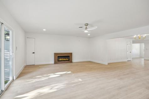 12226 Hoblitzelle Drive Dallas TX 75243