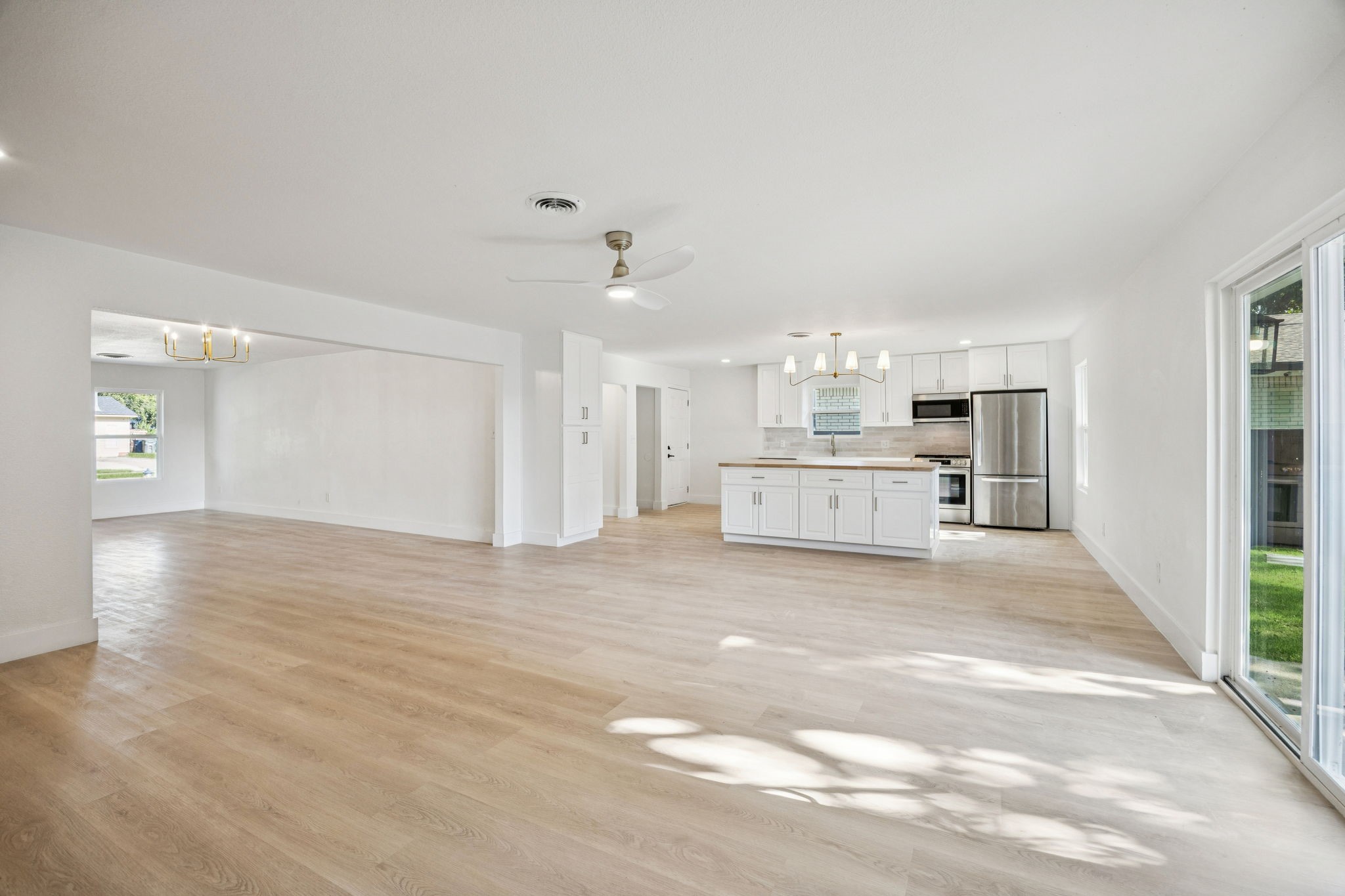 12226 Hoblitzelle Drive Dallas TX 75243