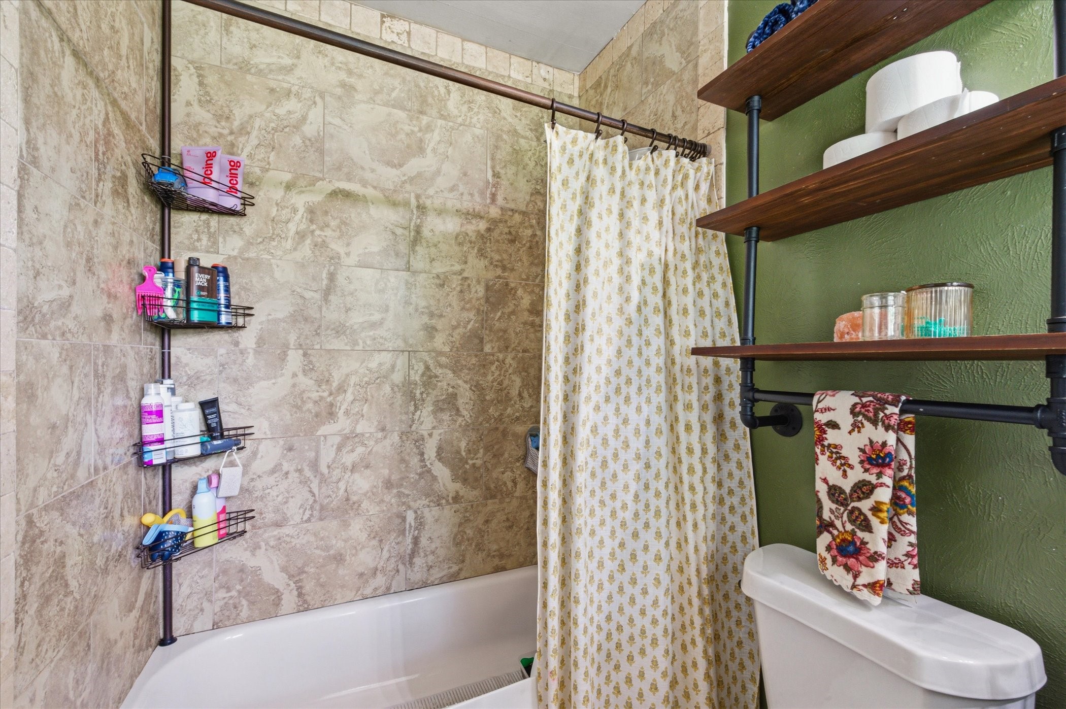 202 Taylor Street Burleson TX 76028