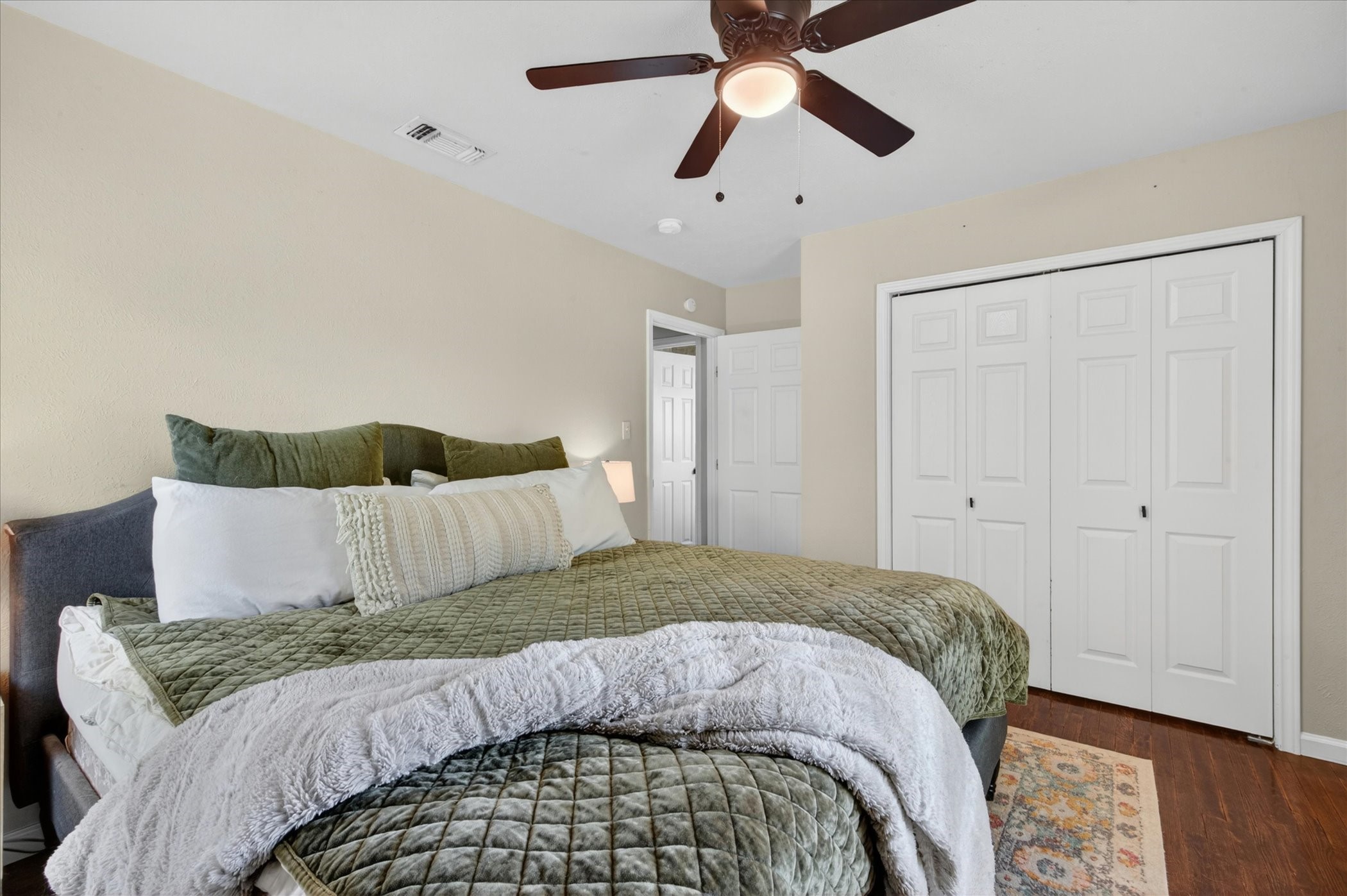 202 Taylor Street Burleson TX 76028