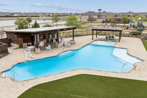 1813 Meadow Trail Lane Aubrey TX 76227
