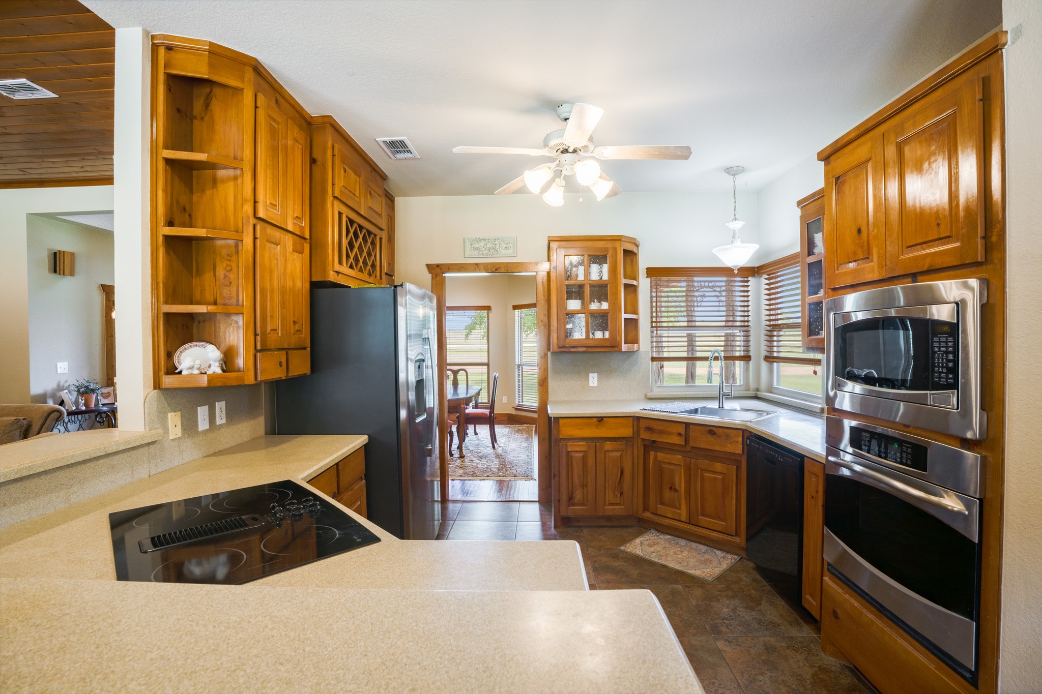 3401 Old Barn Court Granbury TX 76048