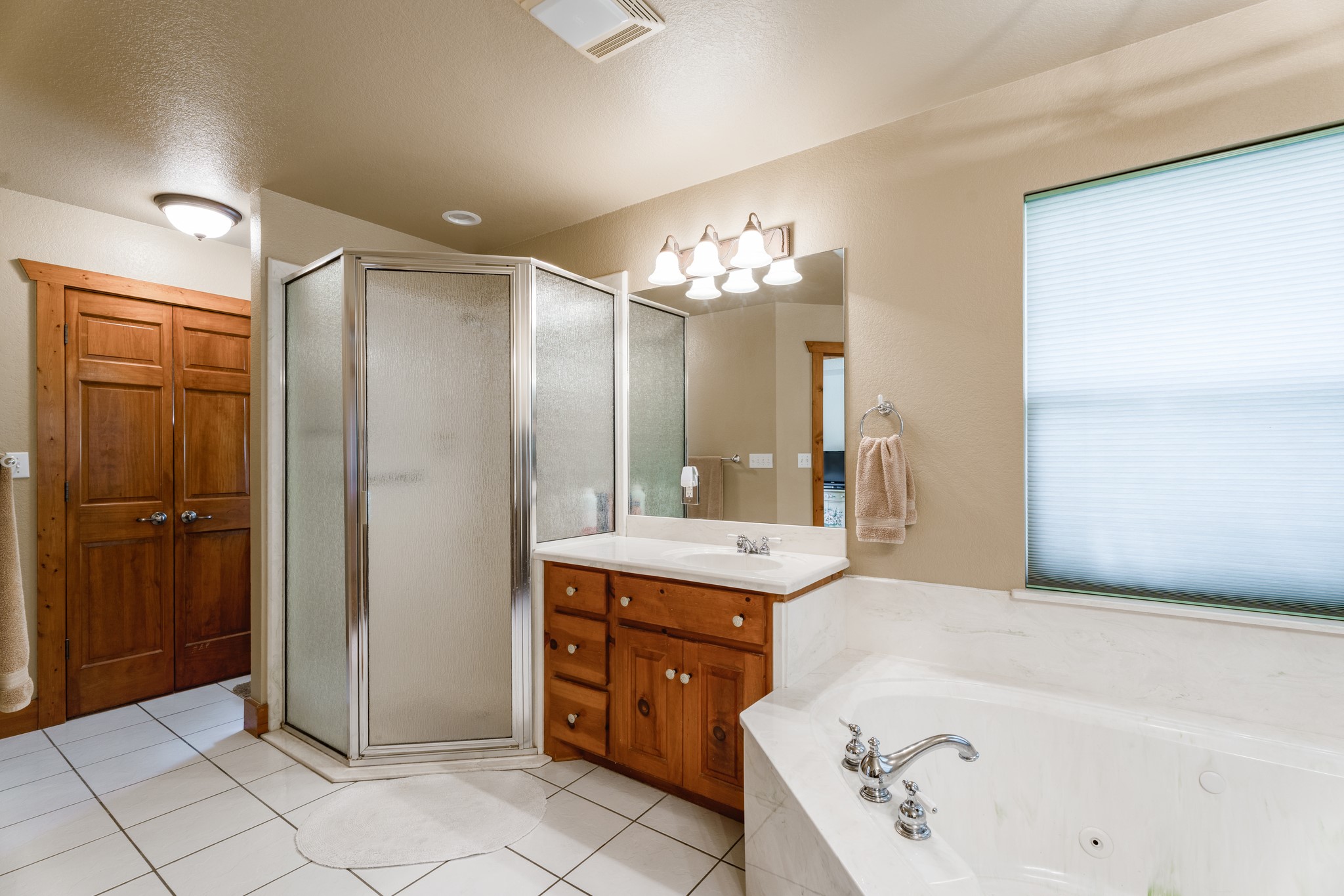3401 Old Barn Court Granbury TX 76048