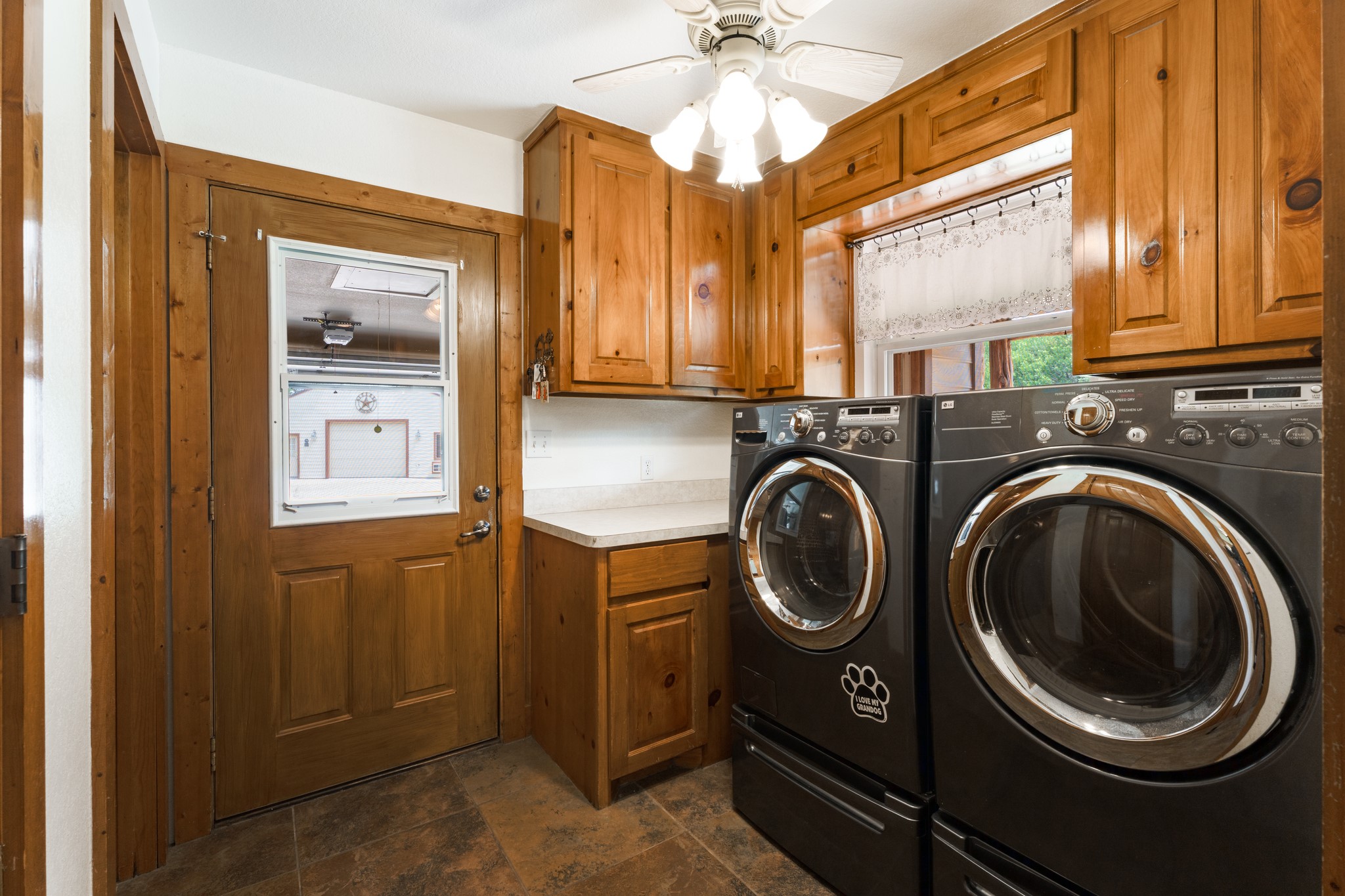 3401 Old Barn Court Granbury TX 76048