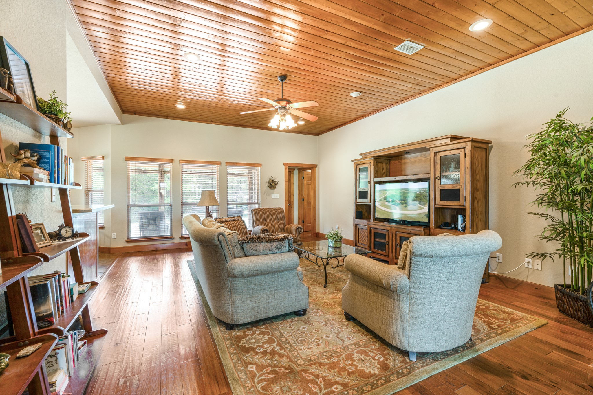 3401 Old Barn Court Granbury TX 76048