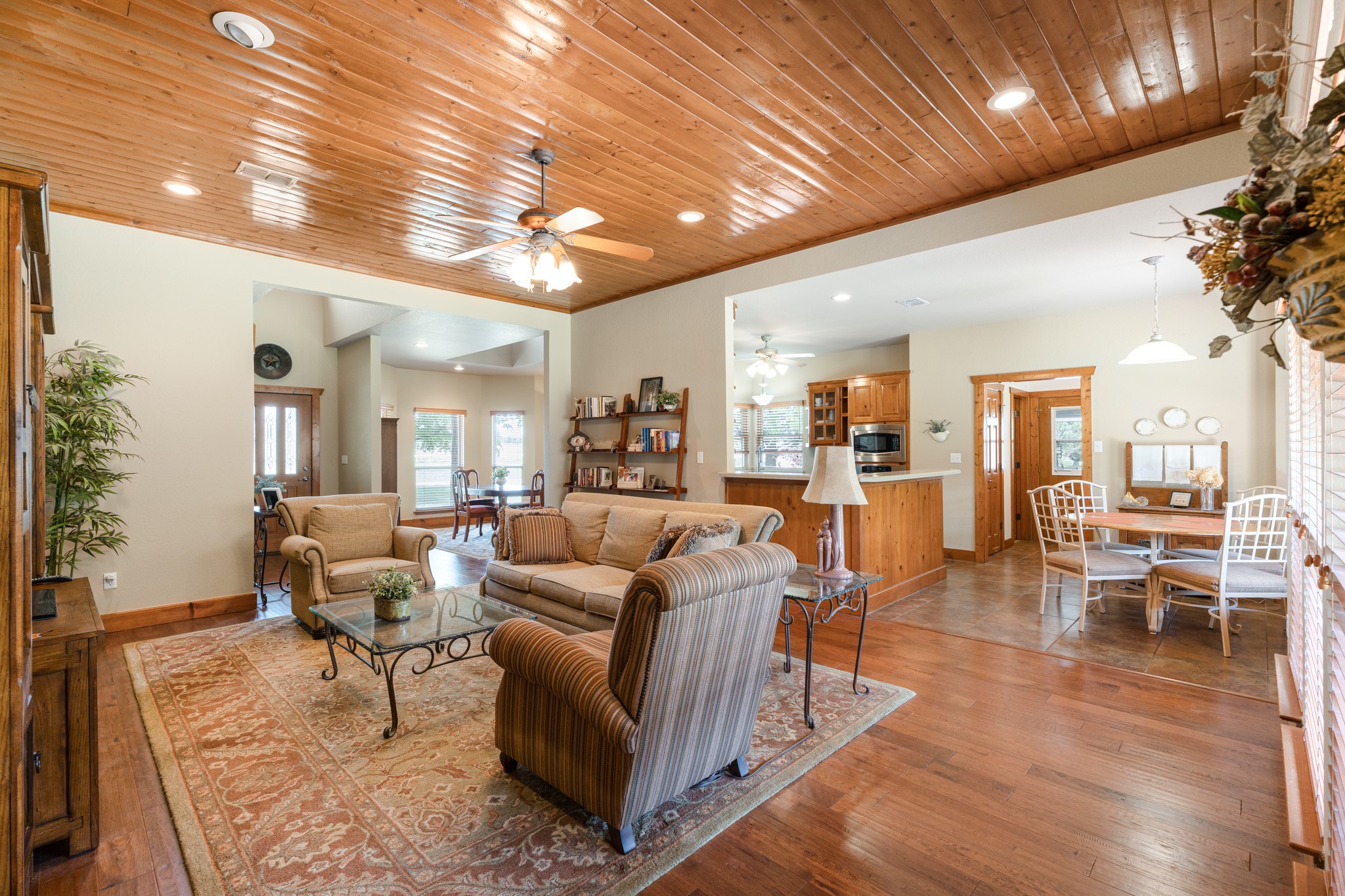 3401 Old Barn Court Granbury TX 76048