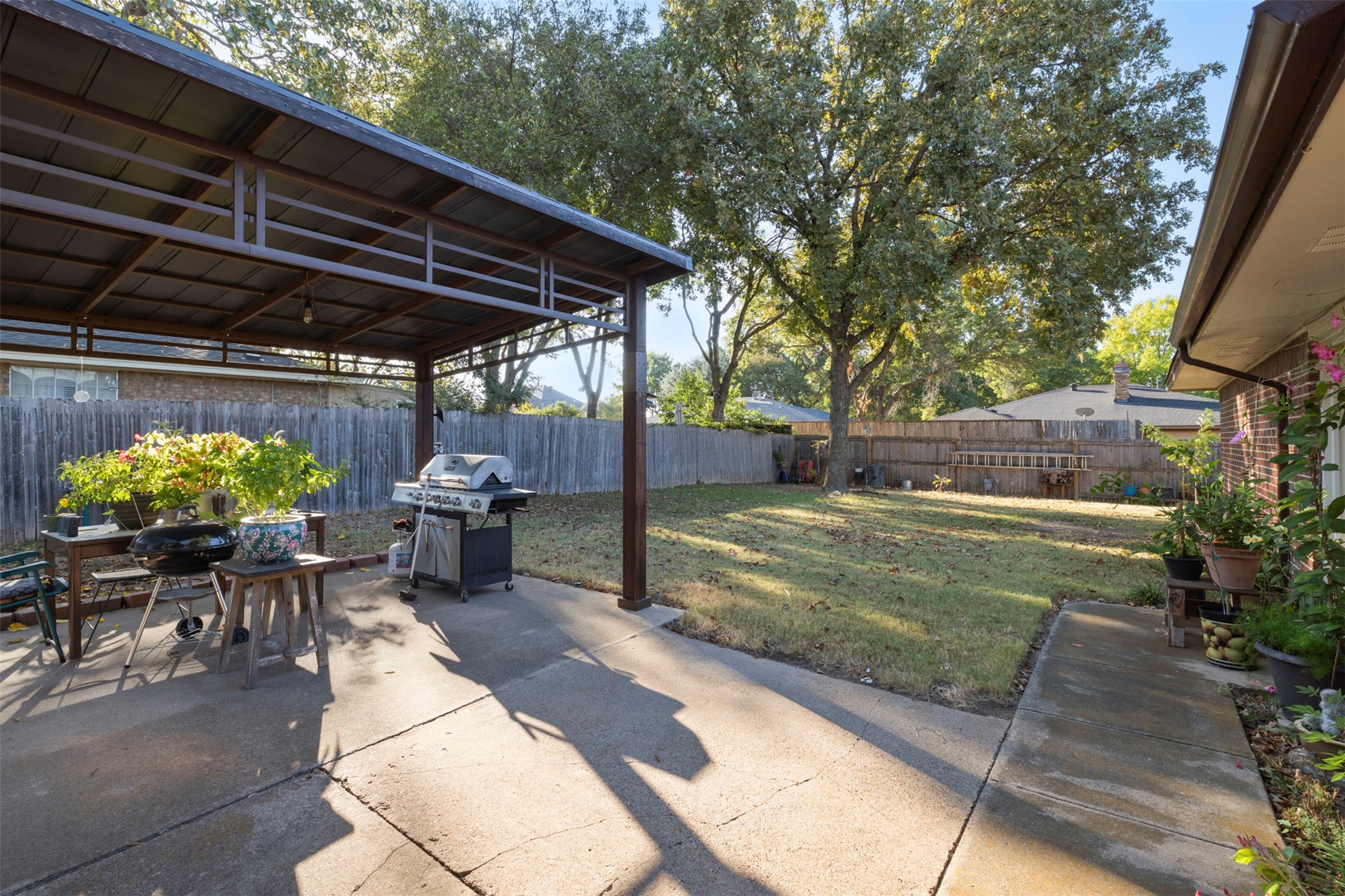 710 Waynelee Drive Lancaster TX 75146