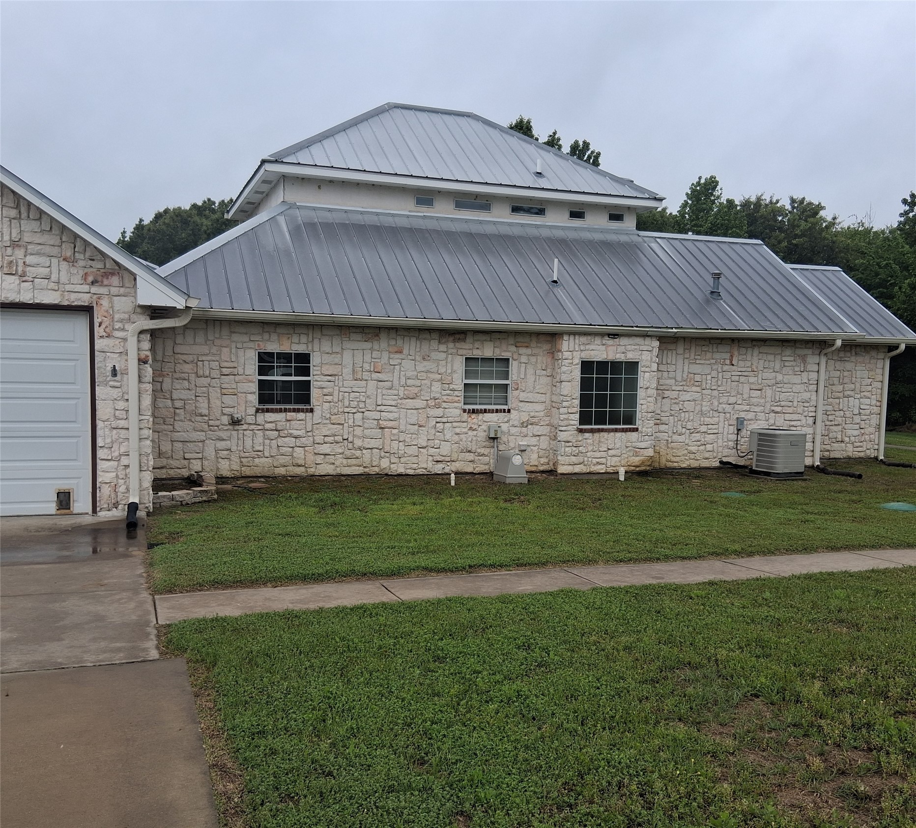 1028 Rs County Road 4261 Emory TX 75440