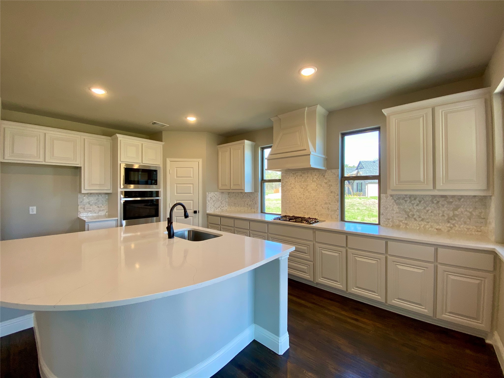 140 Kenilworth Lane Greenville TX 75401