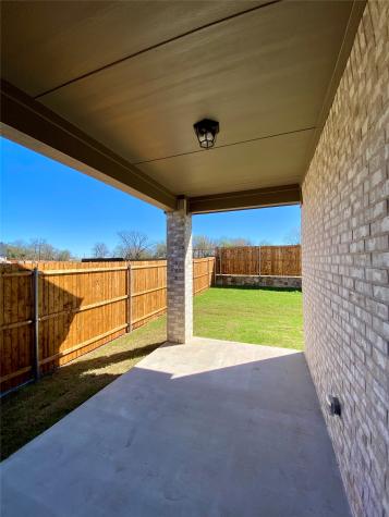 140 Kenilworth Lane Greenville TX 75401
