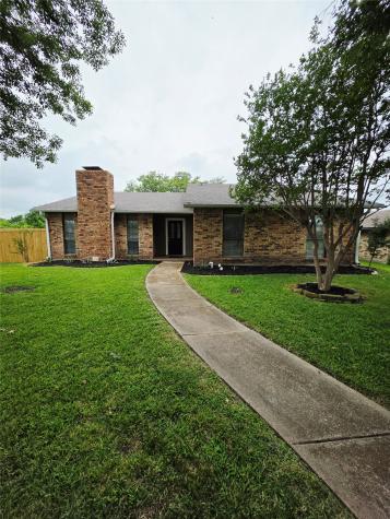 6101 Greenlawn Street Rowlett TX 75088