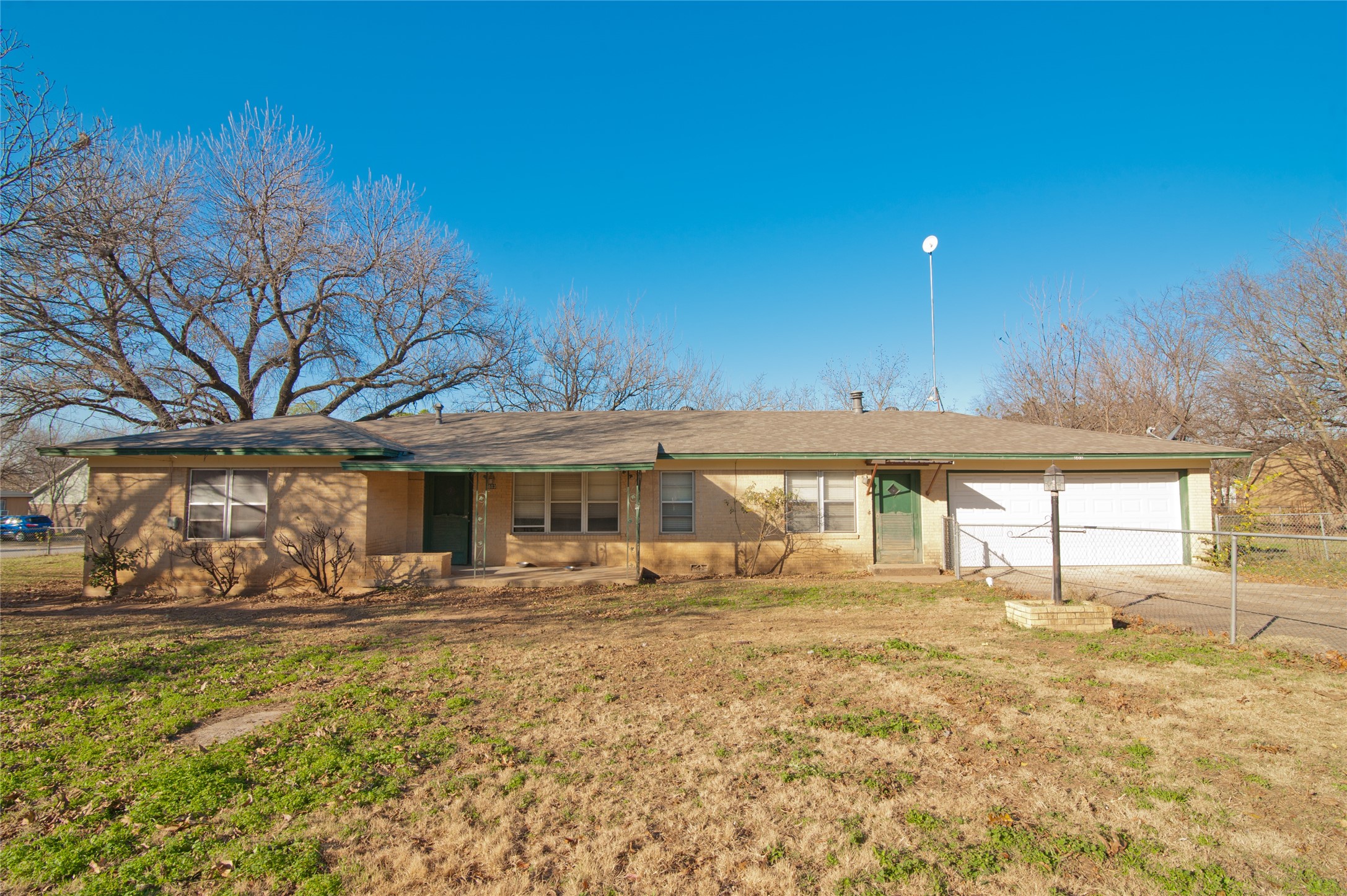 603 N Proctor Street Alvord TX 76225