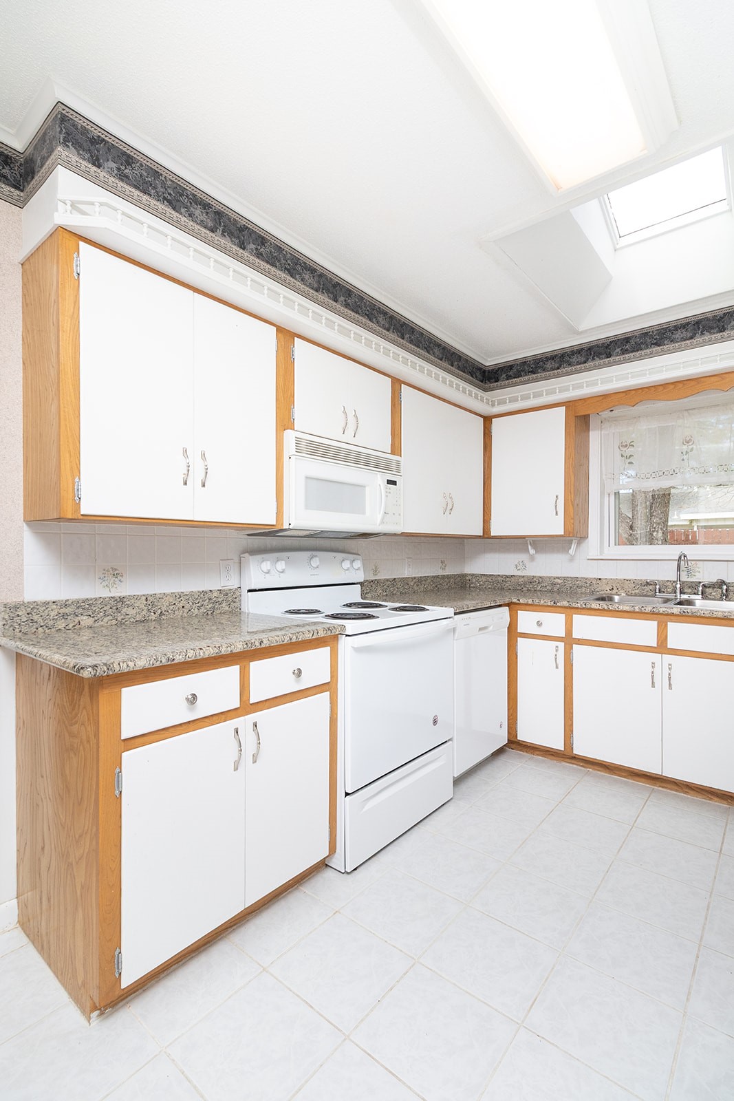 2102 S High Street Brady TX 76825