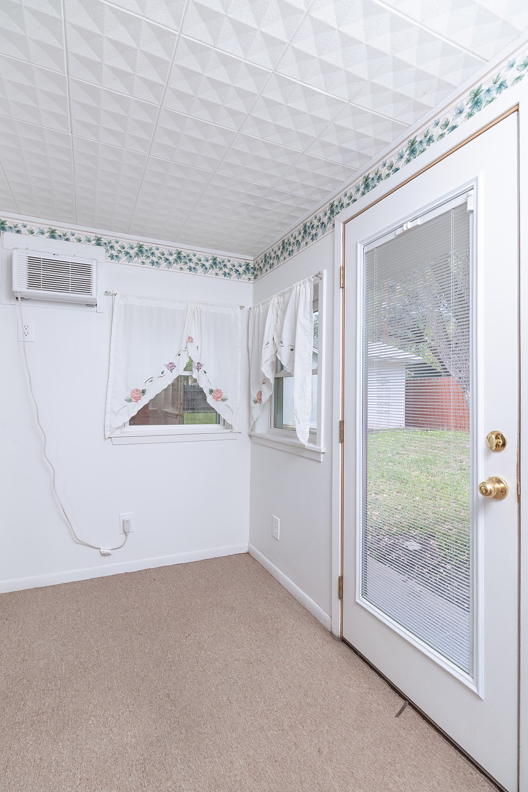 2102 S High Street Brady TX 76825