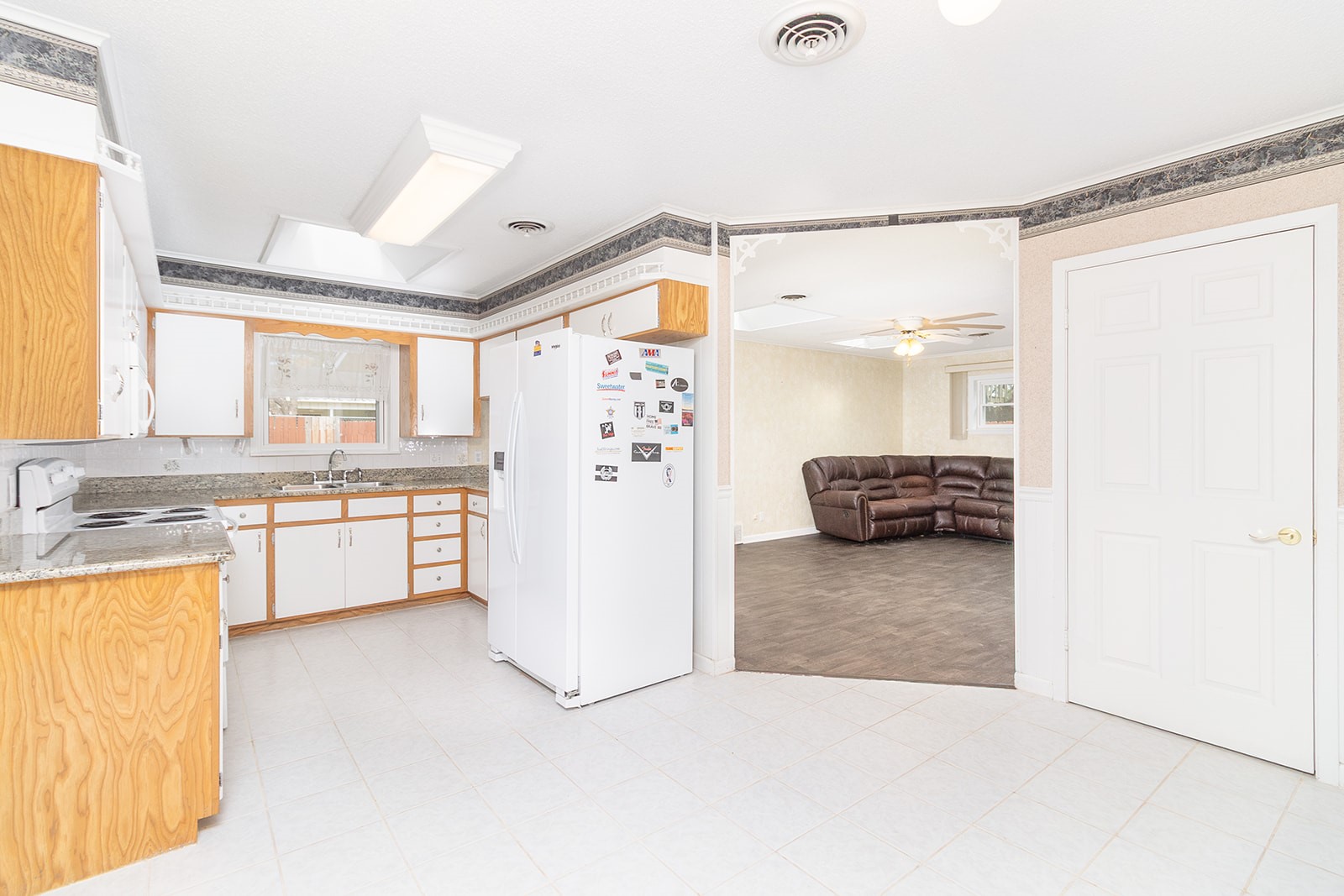 2102 S High Street Brady TX 76825