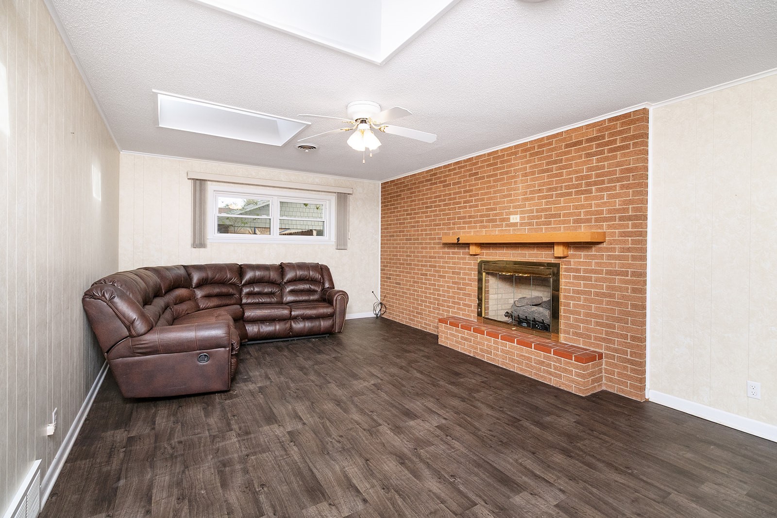 2102 S High Street Brady TX 76825