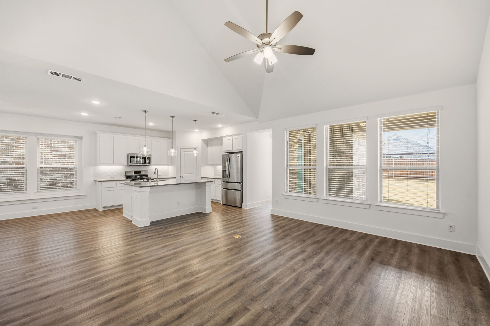 1801 Eagle Landing Van Alstyne TX 75495