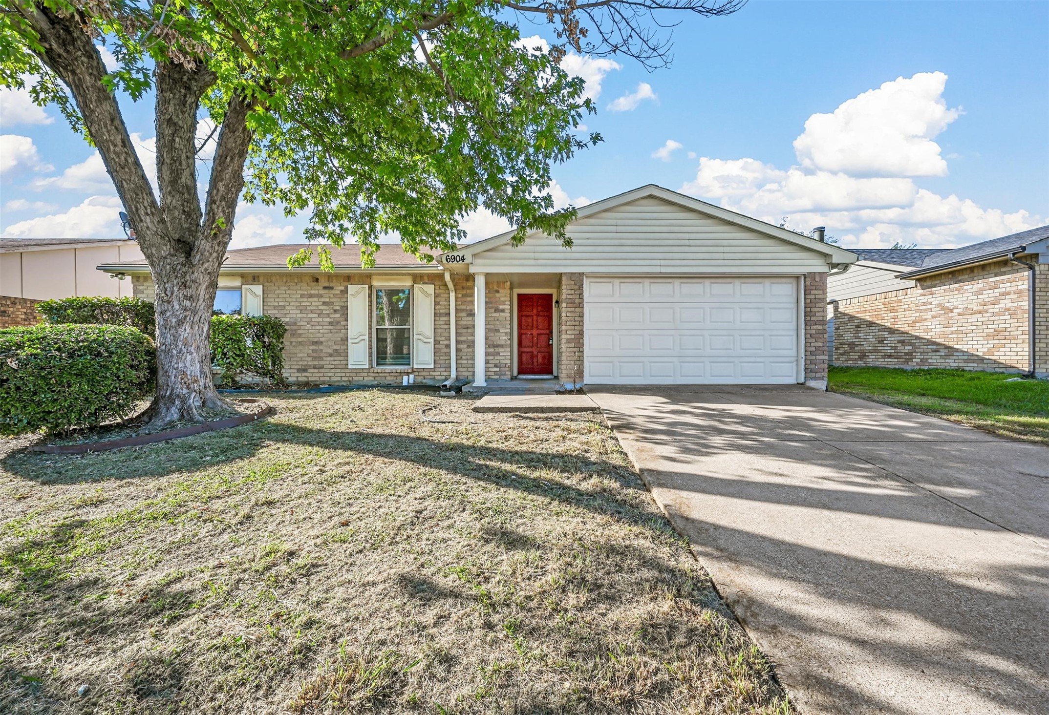 6904 Sandstone Court Fort Worth TX 76120