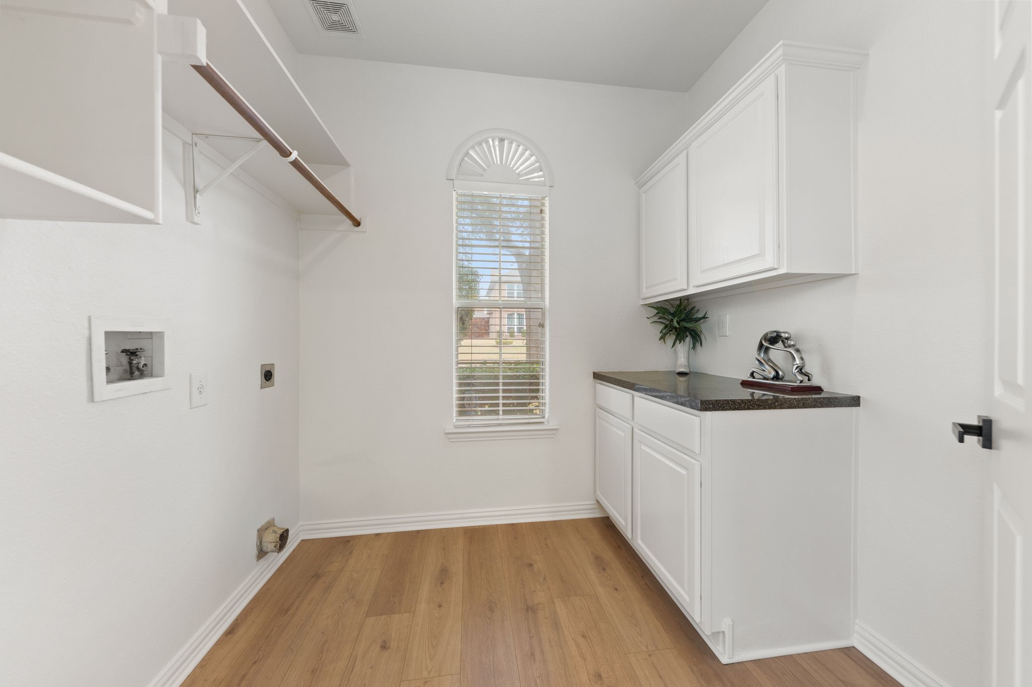 1212 Drexel Drive Desoto TX 75115