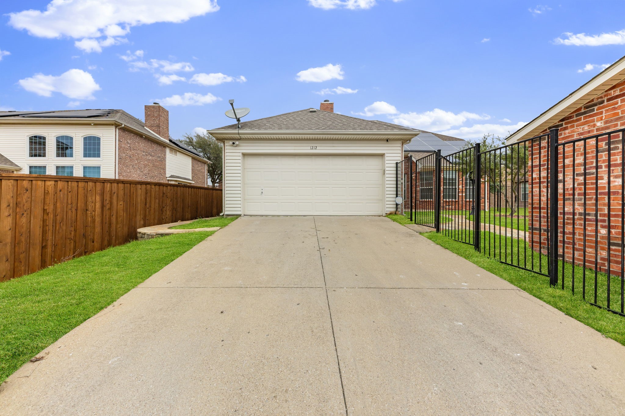 1212 Drexel Drive Desoto TX 75115