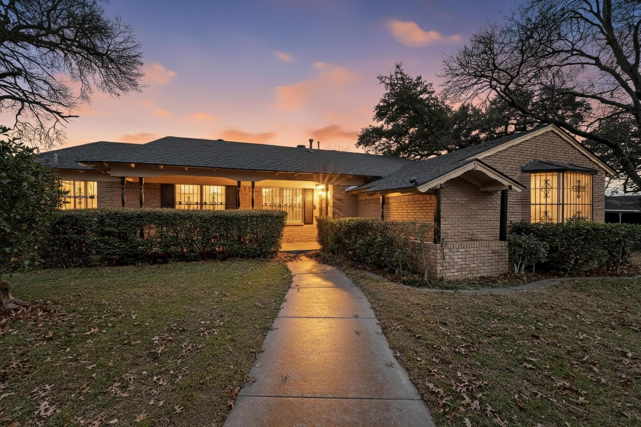 4616 Weehaven Drive Dallas TX 75232