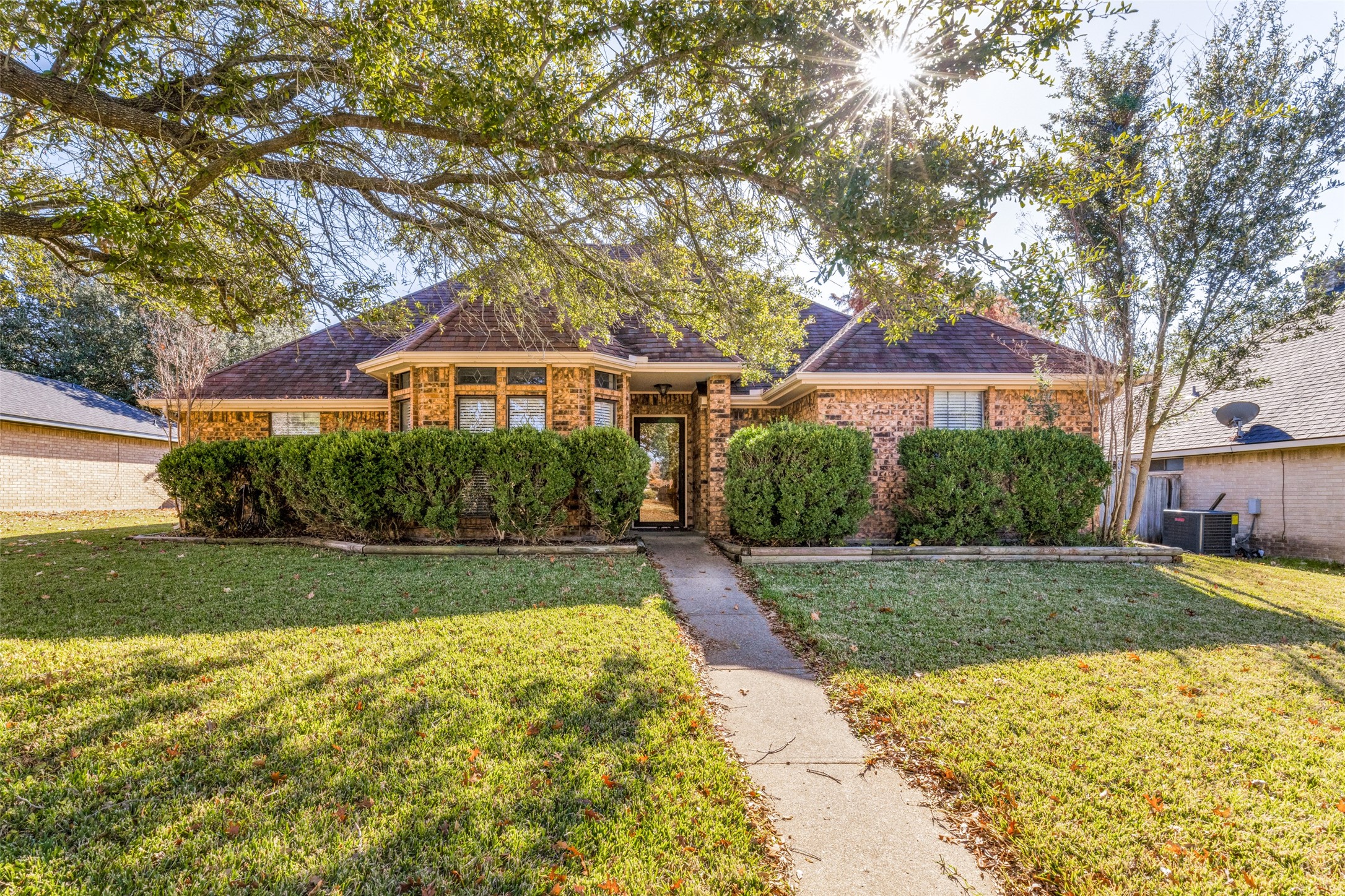 214 Pueblo Drive Waxahachie TX 75165