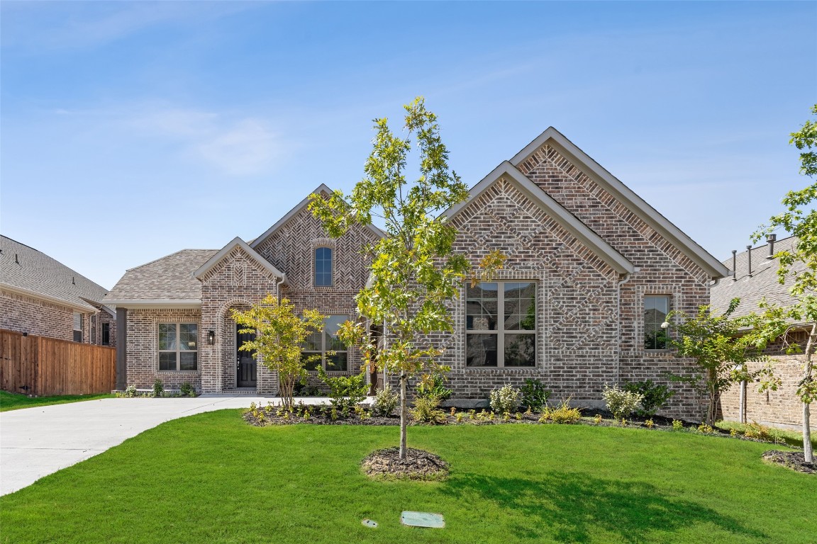 911 Hunters Creek Drive Rockwall TX 75087