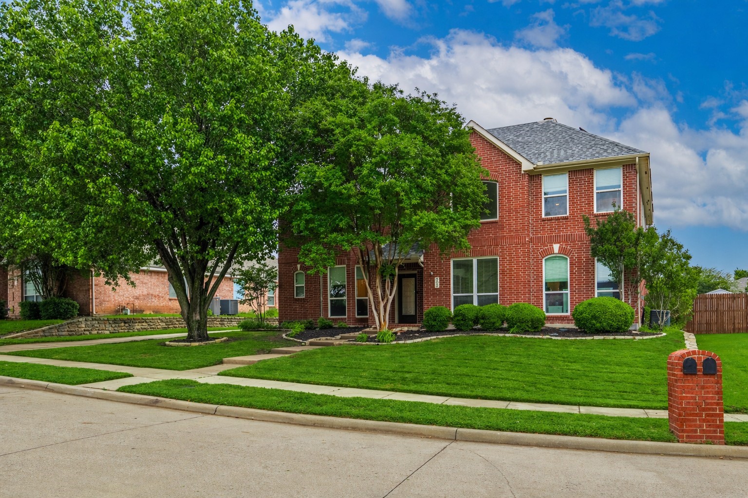703 Waters Edge Keller TX 76248