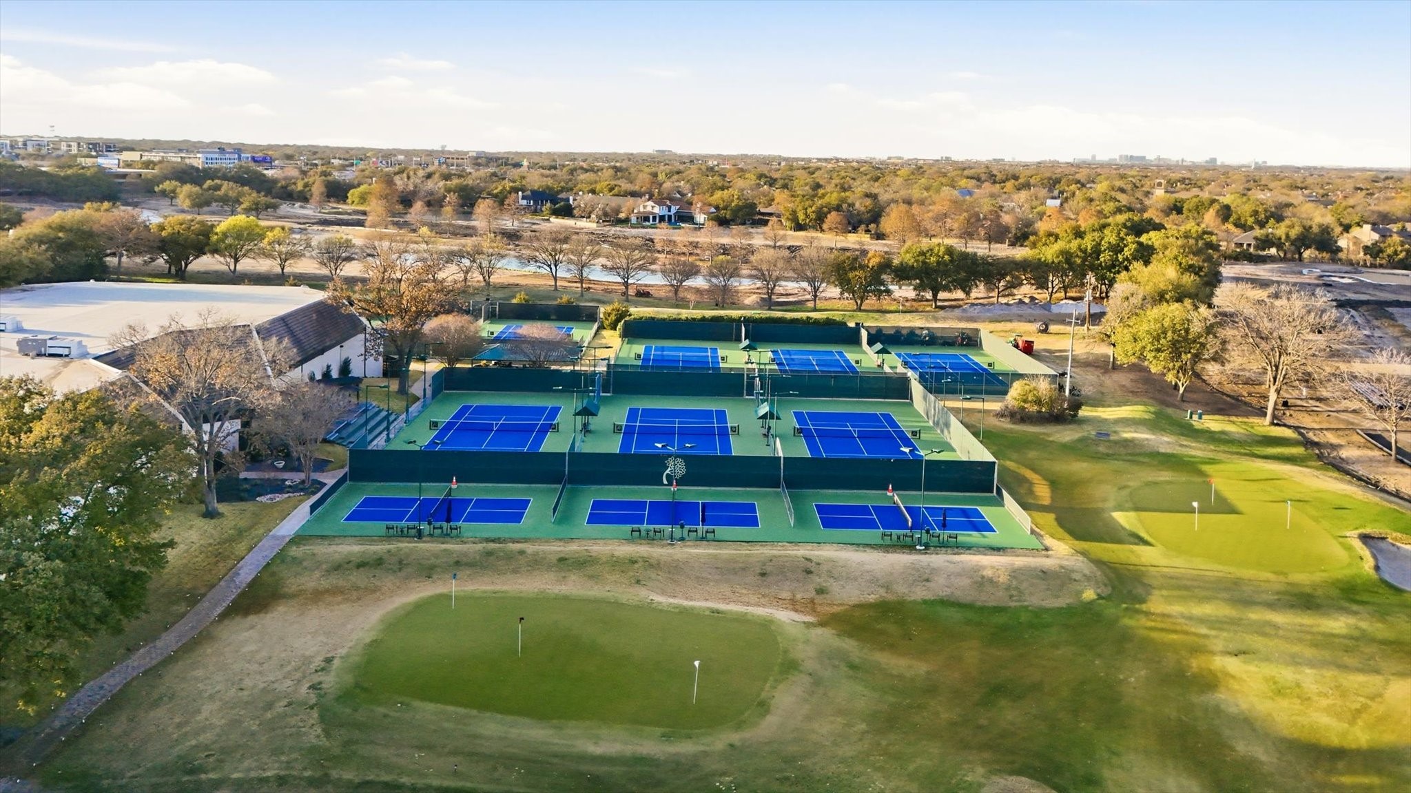 16815 Village Lane Dallas TX 75248