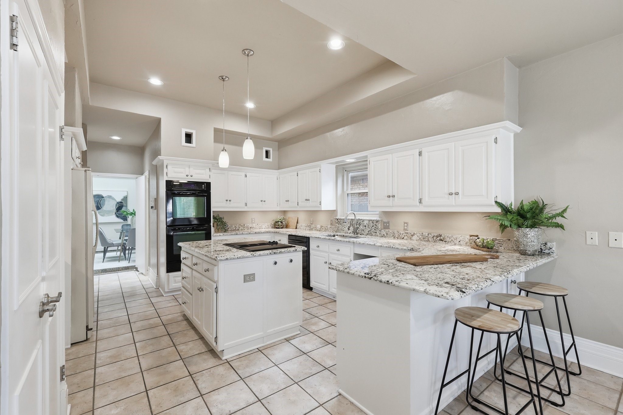 16815 Village Lane Dallas TX 75248