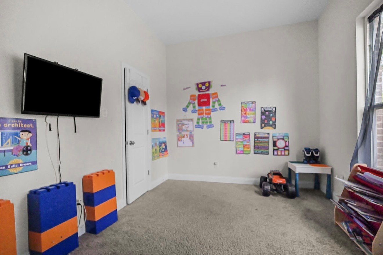 2114 Volga Avenue Dallas TX 75216