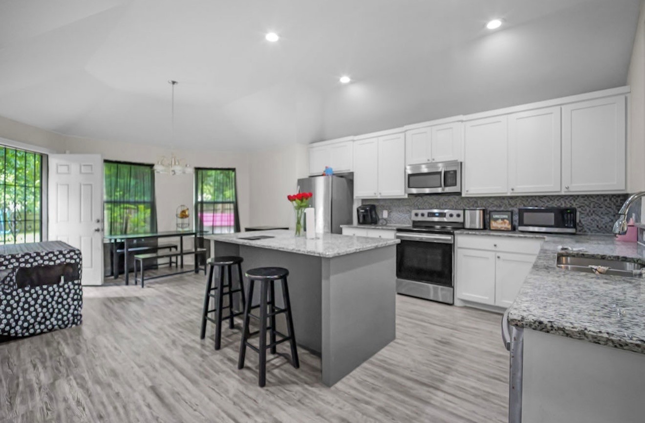 2114 Volga Avenue Dallas TX 75216