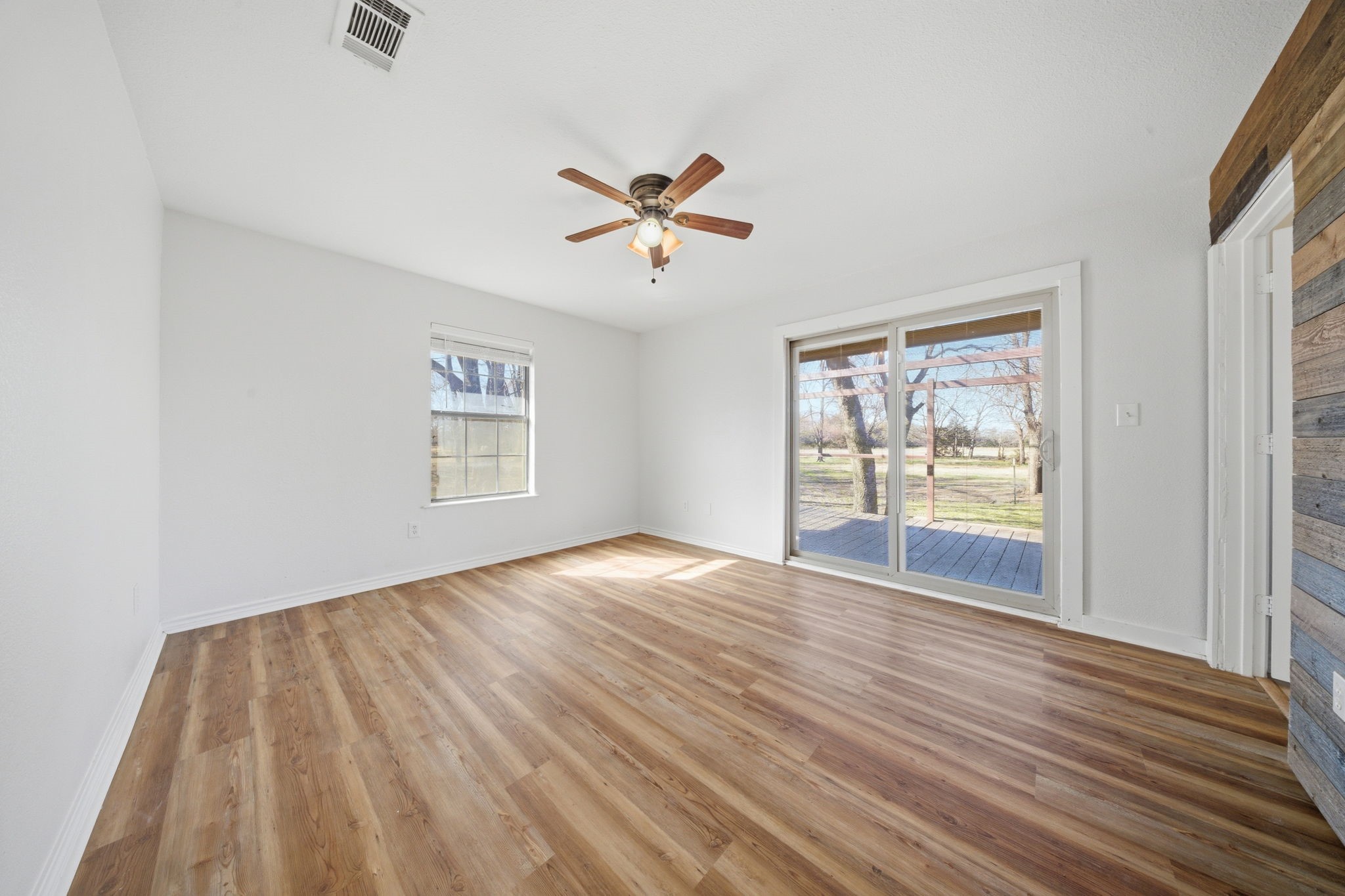 697 County Road 166 Whitesboro TX 76273