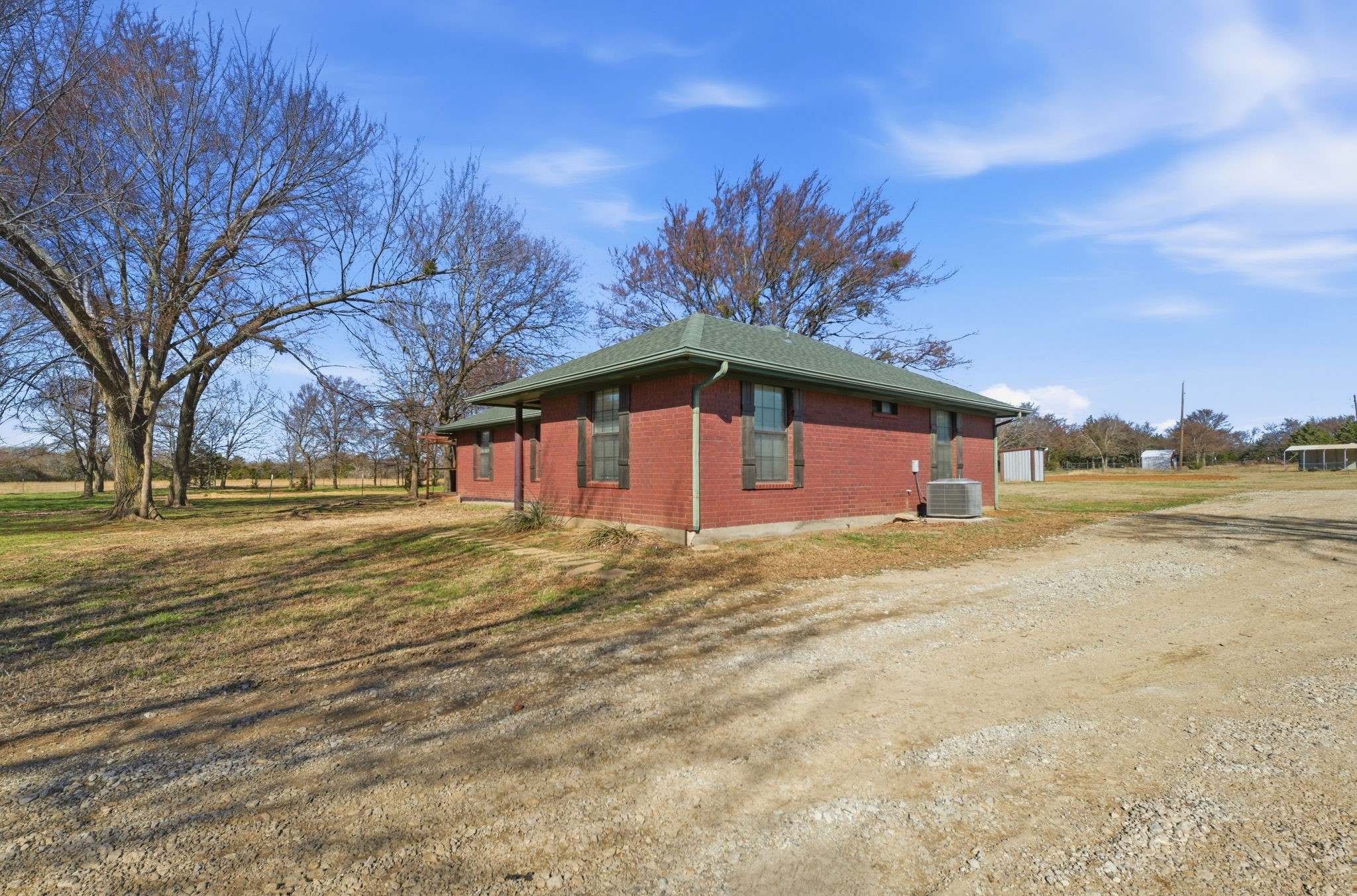 697 County Road 166 Whitesboro TX 76273