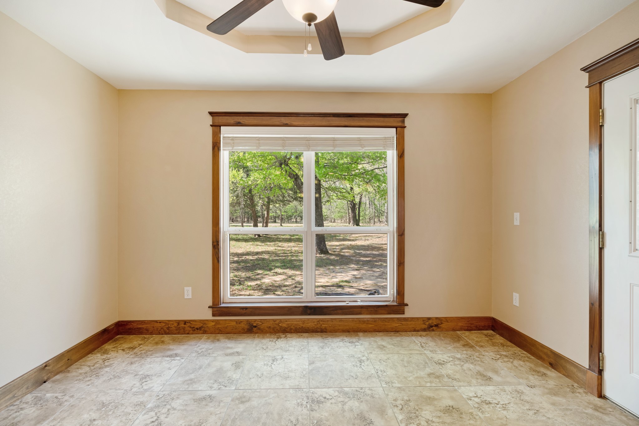 360 County Road 42570 Paris TX 75462