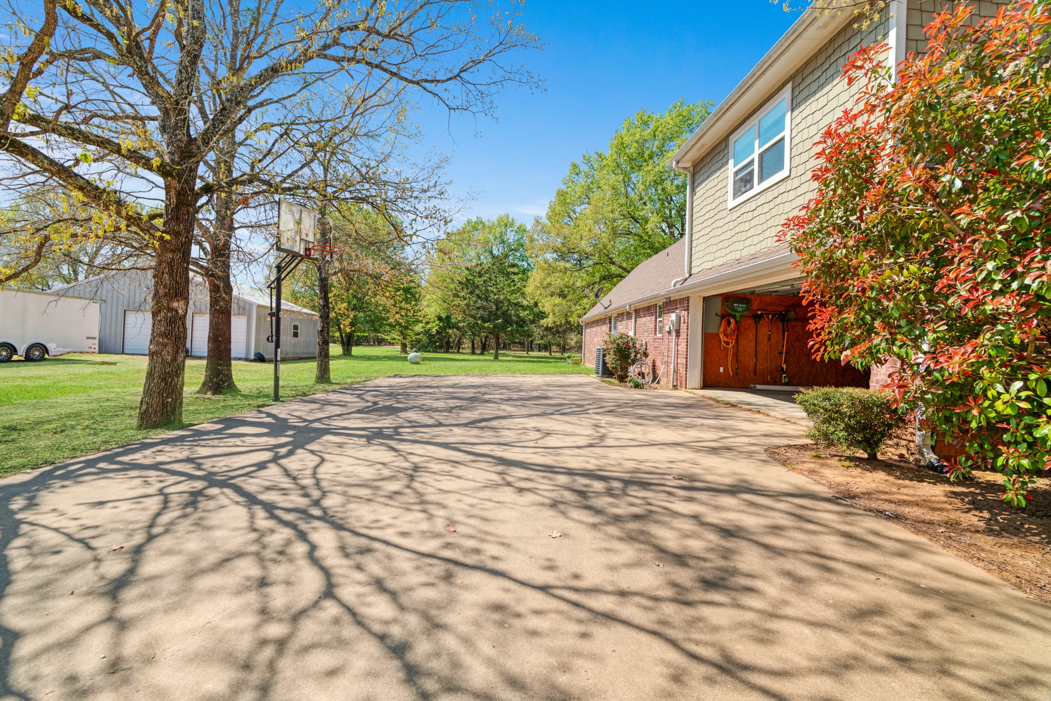 360 County Road 42570 Paris TX 75462