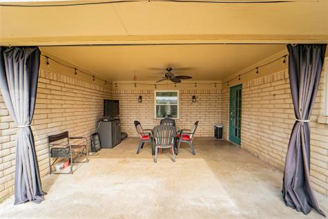 201 Westwood Street Breckenridge TX 76424